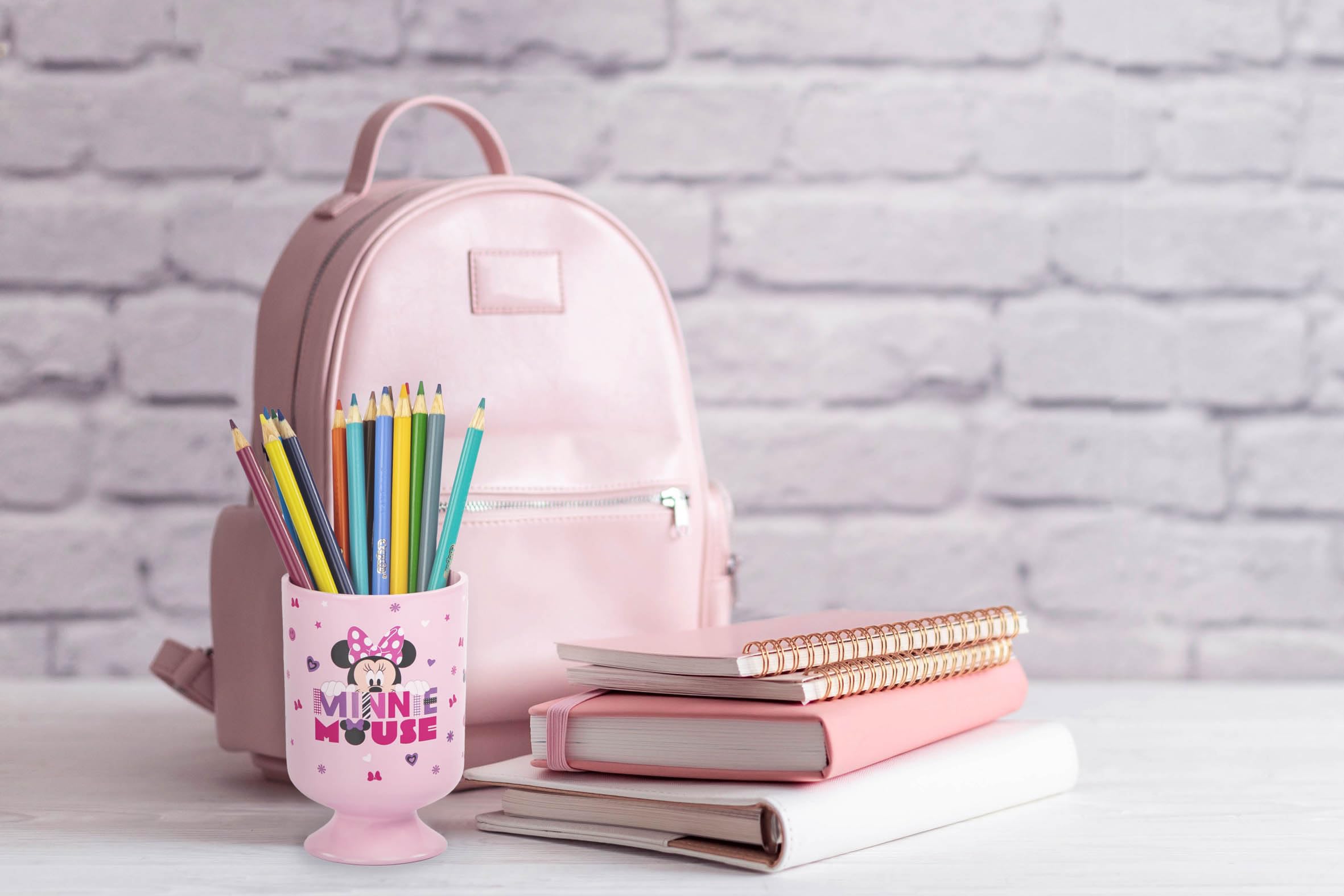 Jay Franco Disney Minnie Mouse Bathroom Tumbler - Pink Resin Toothbrush/Pencil Holder - Kids Bathroom Accessory